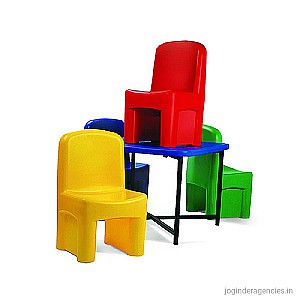  GENIUS GROUP SET OF FOUR CHAIR AND TABLE